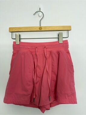 Lululemon Dance Studio High-Rise Short 3.5" Sakura Pink Size 2